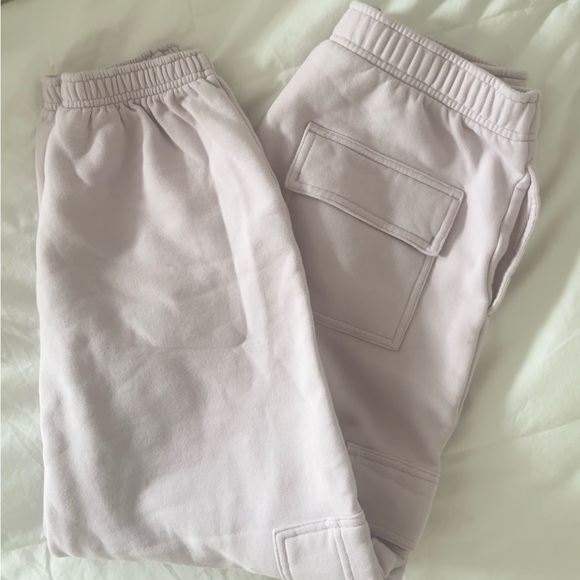 Aritzia cozy sweatfleece mega cargo jogger - Picture 1 of 3
